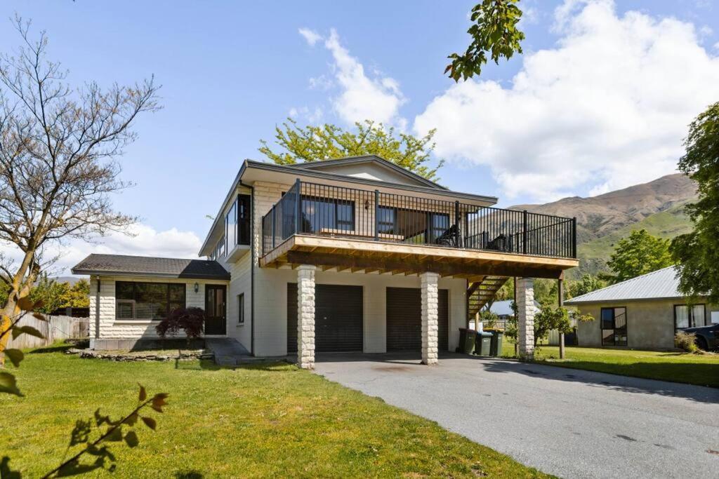 Peakview Lodge Wanaka Buitenkant foto